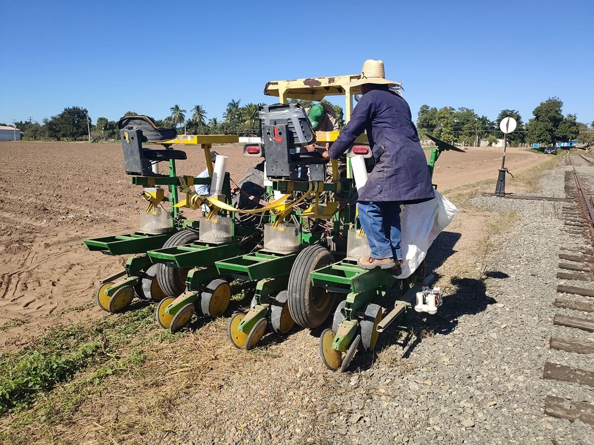 Impulsamos prácticas de agricultura climáticamente inteligente Impulsamos prácticas de agricultura climáticamente inteligente